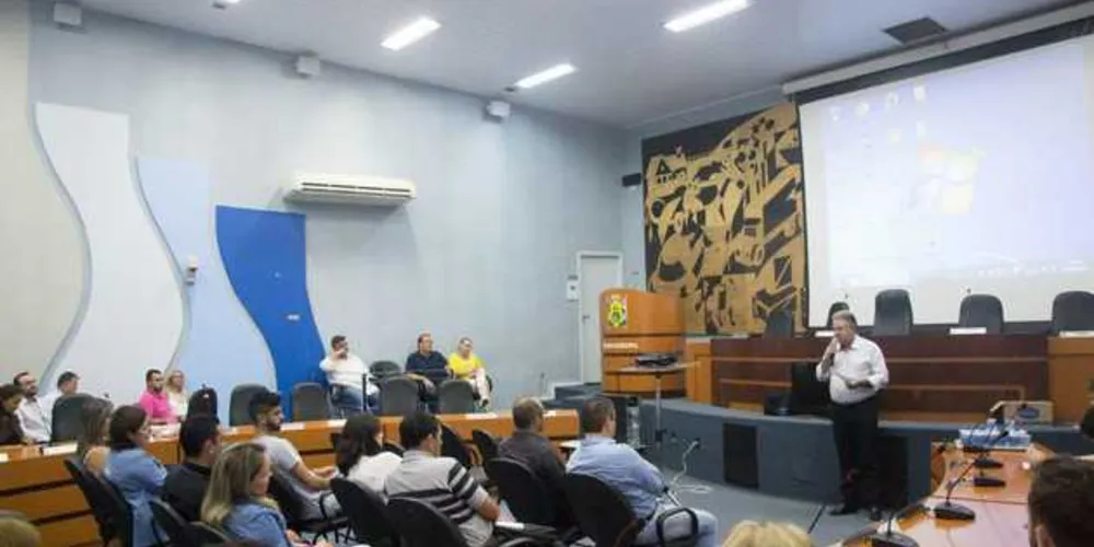 Imagem ilustrativa da imagem Vereadores e servidores passam por seminário