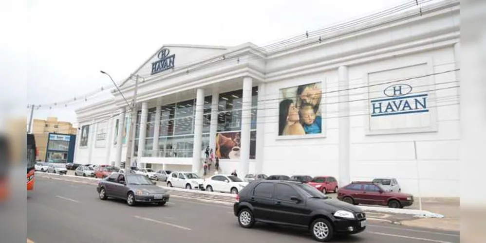 Imagem ilustrativa da imagem Havan entrega R$ 30 mil ao asilo São Vicente de Paulo