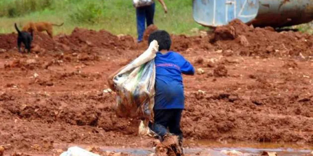 Imagem ilustrativa da imagem Brasil poderá ter 3,6 milhões de novos pobres neste ano