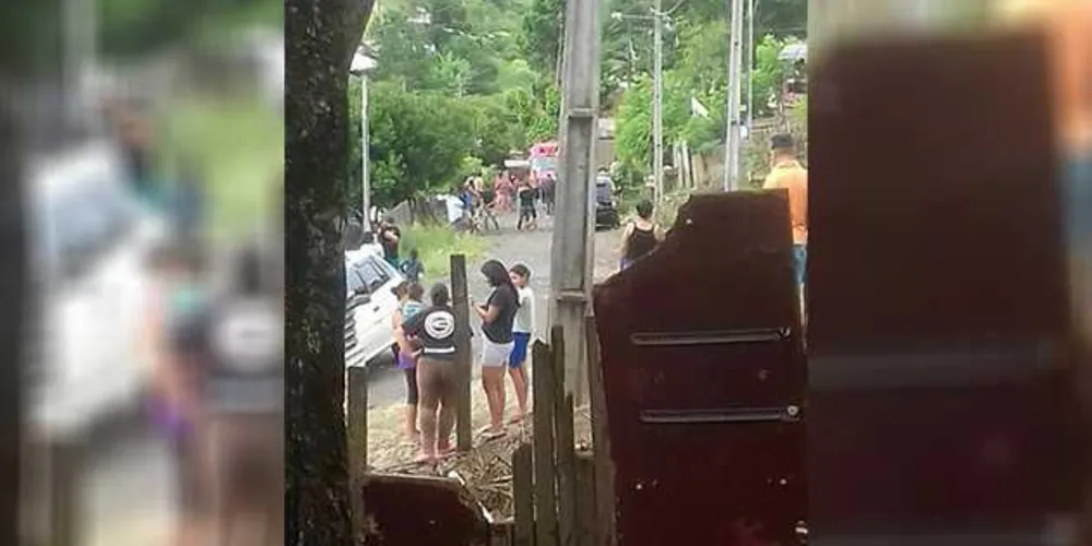Vítima foi morta dentro de uma residência