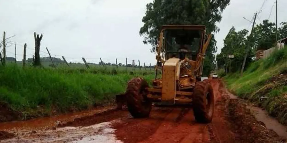 Imagem ilustrativa da imagem Secretarias iniciam obras na estrada do Alagados
