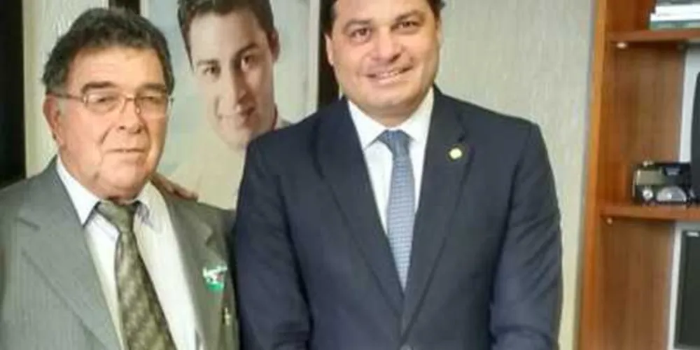 Imagem ilustrativa da imagem Marcio e Sandro viabilizam R$ 1 mi para Telêmaco Borba