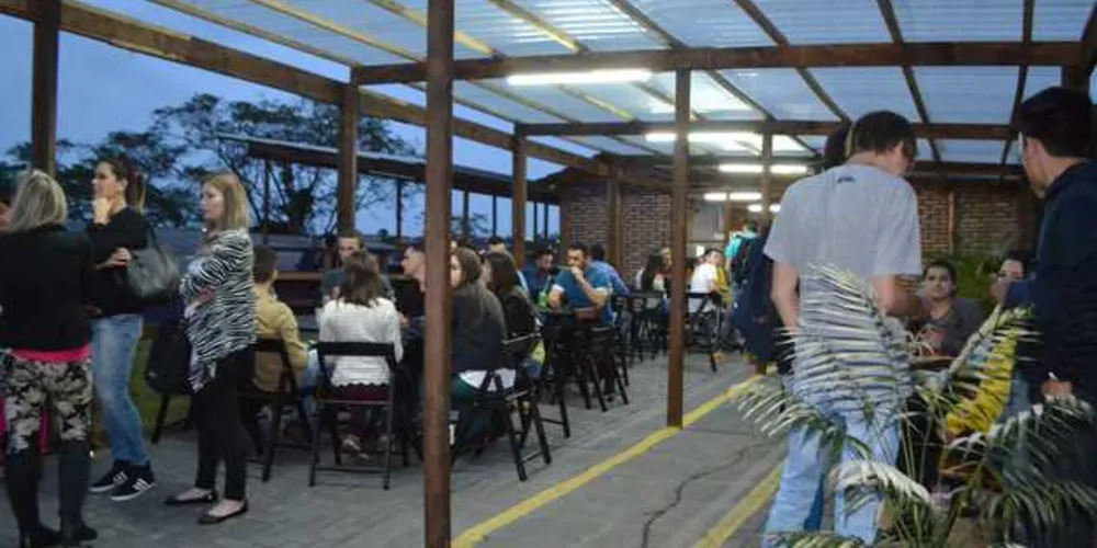 Imagem ilustrativa da imagem ‘Faculdades PG’ inicia ano letivo com recepção aos alunos