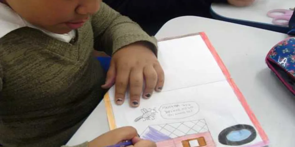 Imagem ilustrativa da imagem Crianças aprendem a interpretar as charges publicadas no jornal