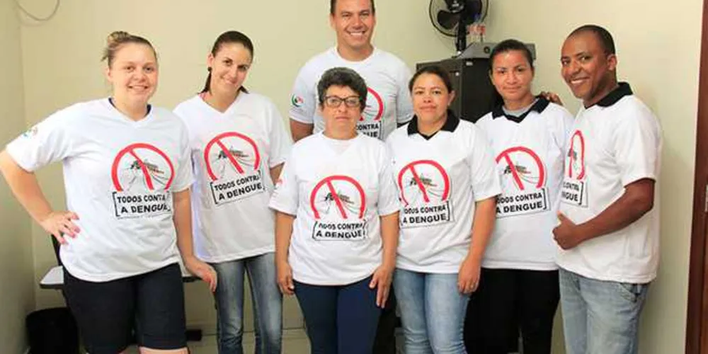 Imagem ilustrativa da imagem Agentes de saúde recebem novos uniformes em Tibagi
