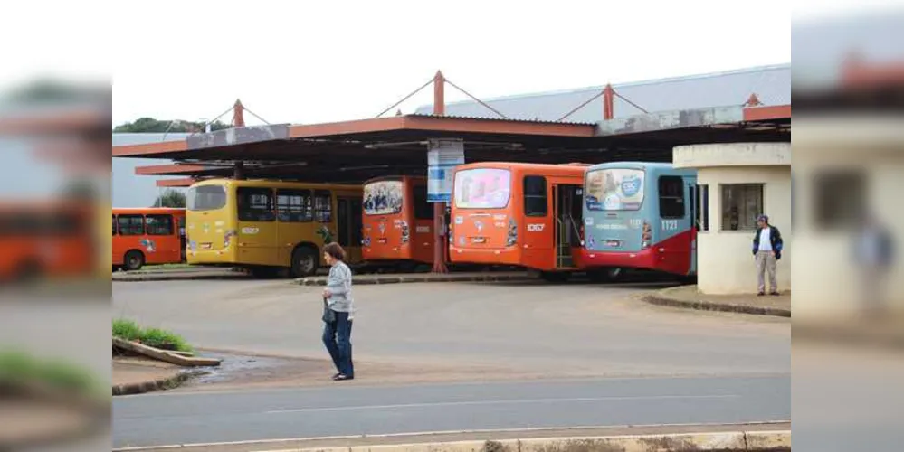 Imagem ilustrativa da imagem Ambulante dá ‘voadora’ em motorista da VCG