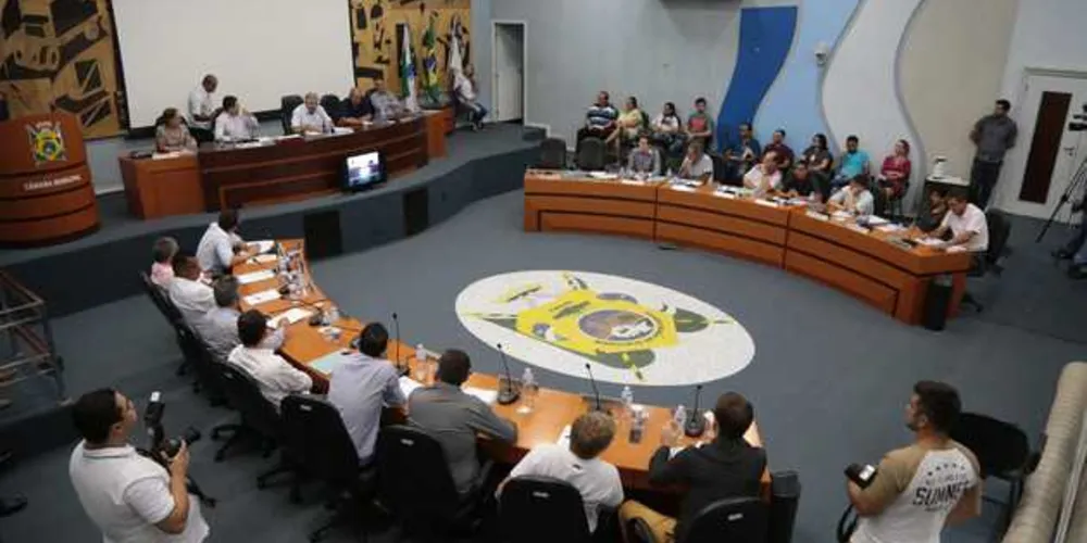 Imagem ilustrativa da imagem Câmara vota proibição de bares ao lado de universidade