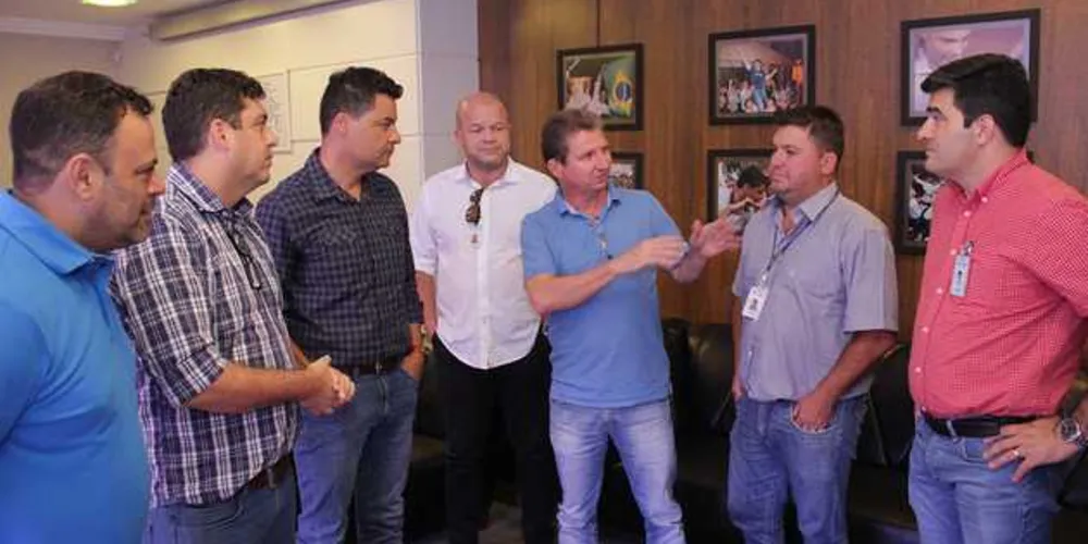 Imagem ilustrativa da imagem Marcelo Rangel recebe novo gerente geral sudeste da Sanepar