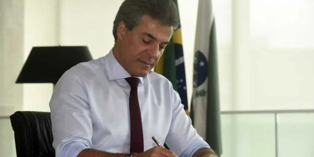 Governador Beto Richa autorizou a antecipação do pagamento