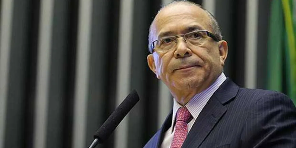 Imagem ilustrativa da imagem Após denúncia ministro Eliseu Padilha pede licença do governo