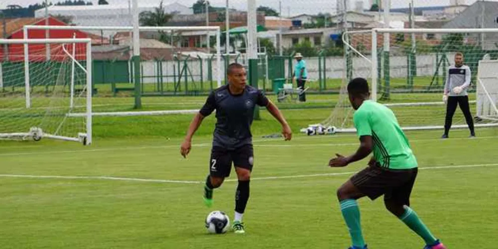 Imagem ilustrativa da imagem Operário empata com Coritiba em jogo-treino