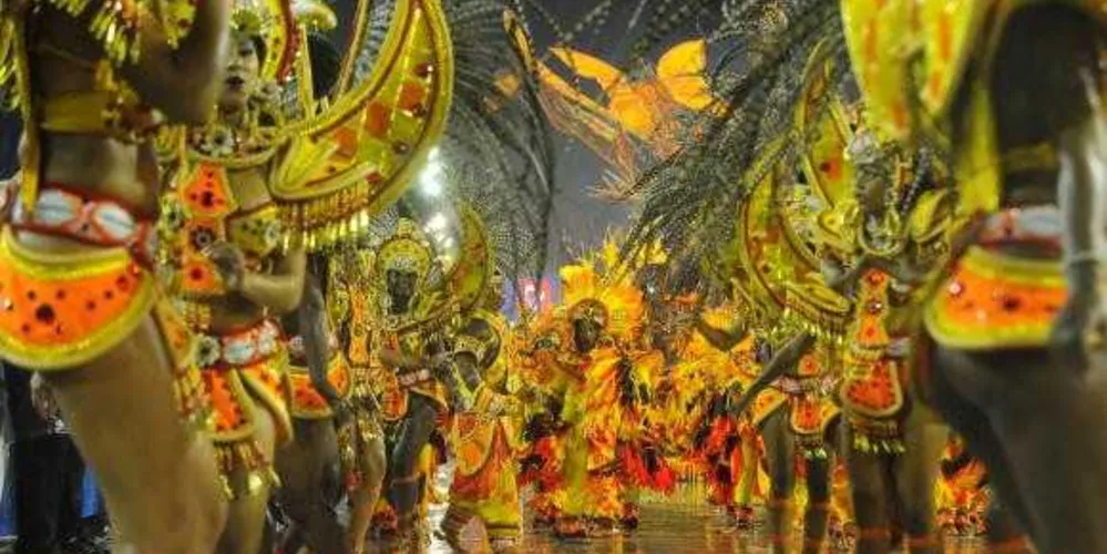 Imagem ilustrativa da imagem ‘Paraíso do Tuiuti’ abre desfiles na Sapucaí