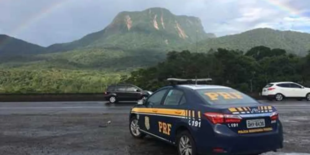 Imagem ilustrativa da imagem Número de mortes nas rodovias federais do PR já é 50% maior em 2017