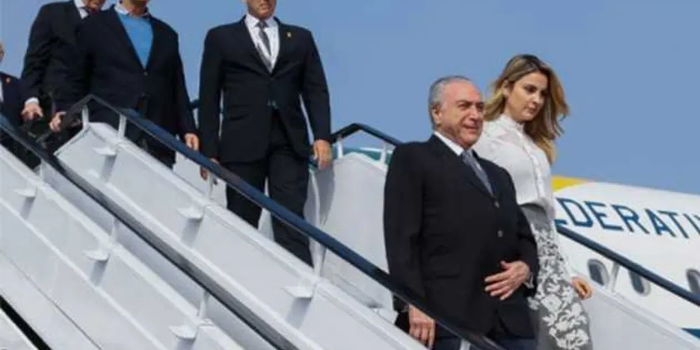 Imagem ilustrativa da imagem Temer retorna a Brasília após passar carnaval em Aratu