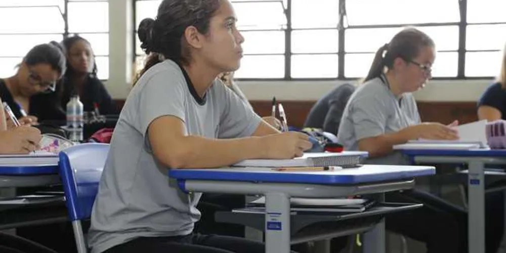Imagem ilustrativa da imagem Escolas estaduais ganham novos mobiliários