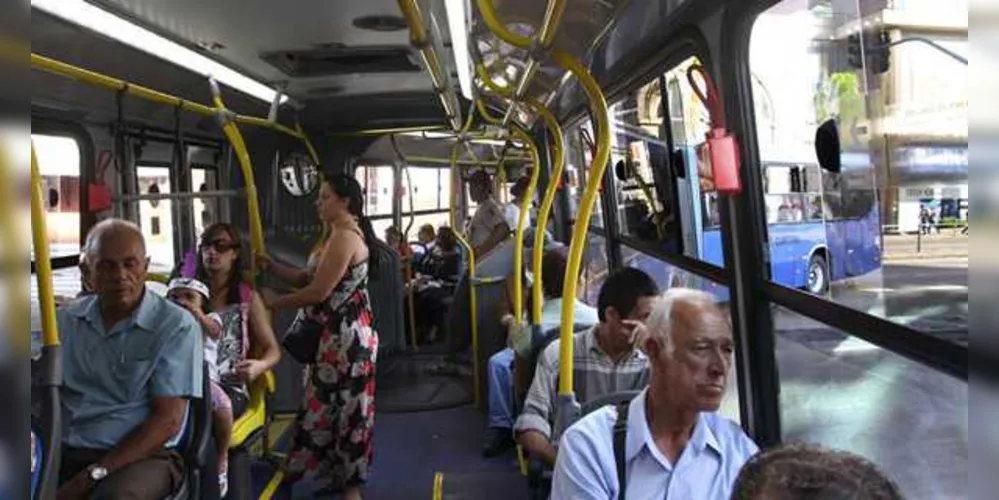 Imagem ilustrativa da imagem MP abre inquérito para investigar aumento da tarifa de ônibus