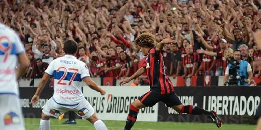 Imagem ilustrativa da imagem Em casa, Atlético empata na estreia da Libertadores