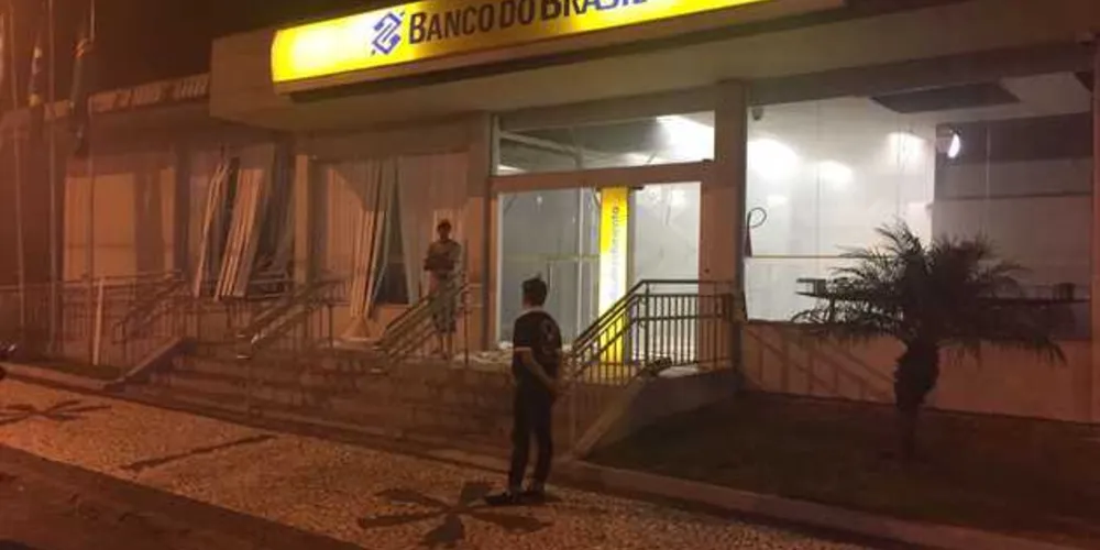 Imagem ilustrativa da imagem ‘Gangue da Dinamite’ explode banco em Imbituva