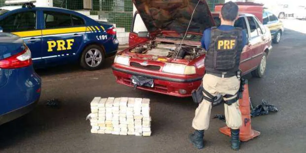 Imagem ilustrativa da imagem MCs paranaenses são presos com droga em Guaíra
