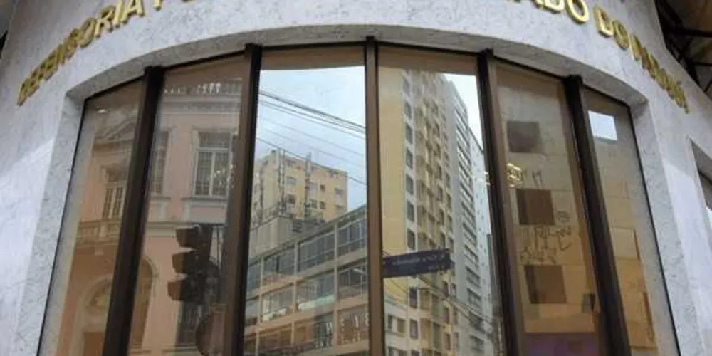 São 14 vagas entre nível superior e médio / Imagem: Fotos Públicas