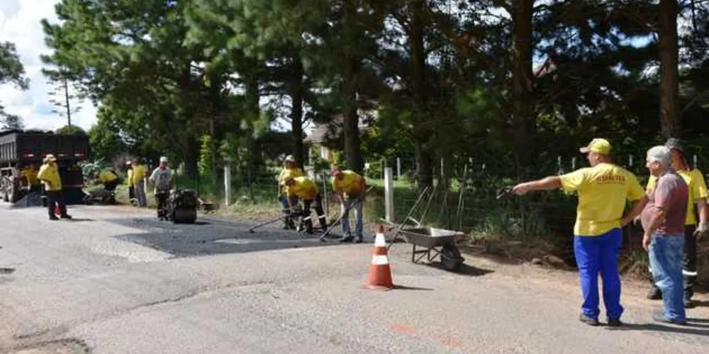 Imagem ilustrativa da imagem Prefeitura de Carambeí realiza trabalhos na Rua Tibagi