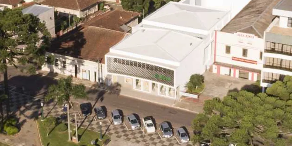 Imagem ilustrativa da imagem Porto Bureau auxilia no resgate de imóvel em Castro
