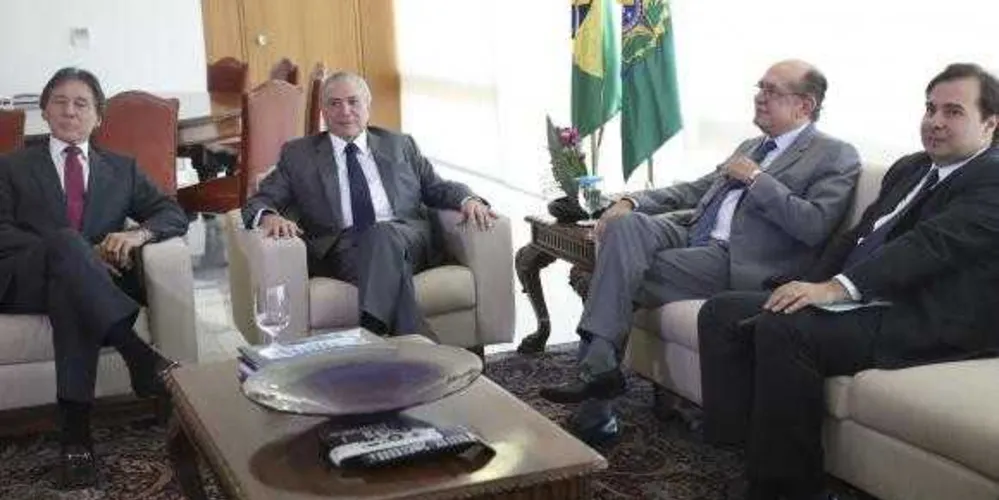 Imagem ilustrativa da imagem Temer, Maia, Gilmar e Eunício defendem reforma política