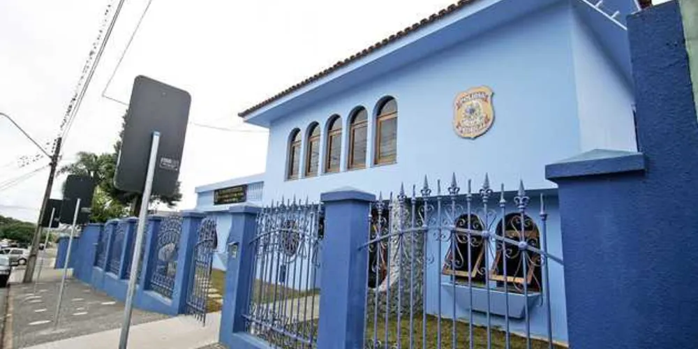 Equipes da Polícia Federal de PG cumprem mandados de prisão em algumas cidades dos Campos Gerais