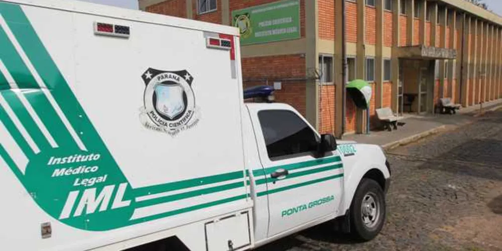 Corpo da vítima foi levado para o IML de Ponta Grossa