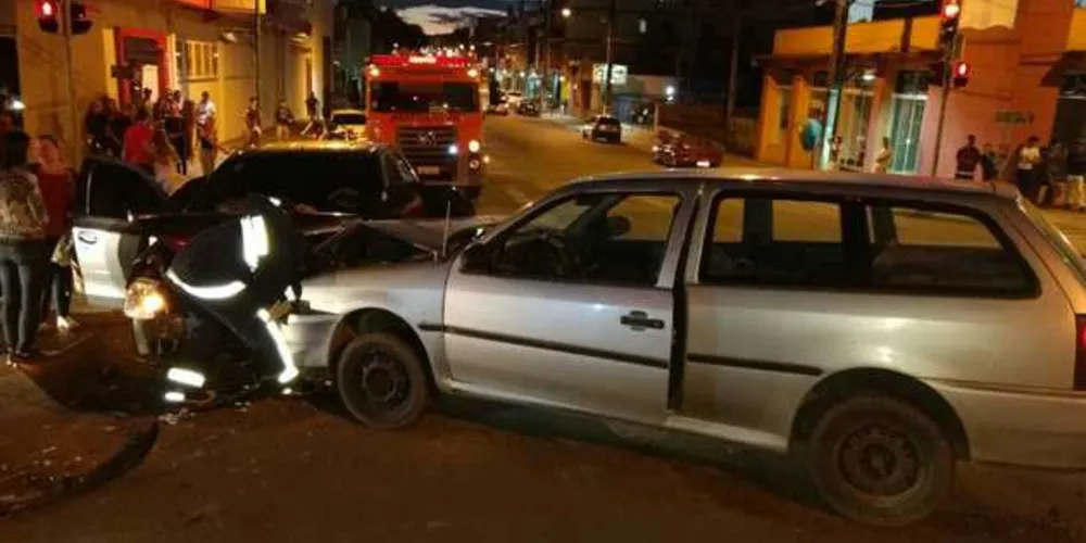 Imagem ilustrativa da imagem Acidente deixa policial ferido em Prudentópolis