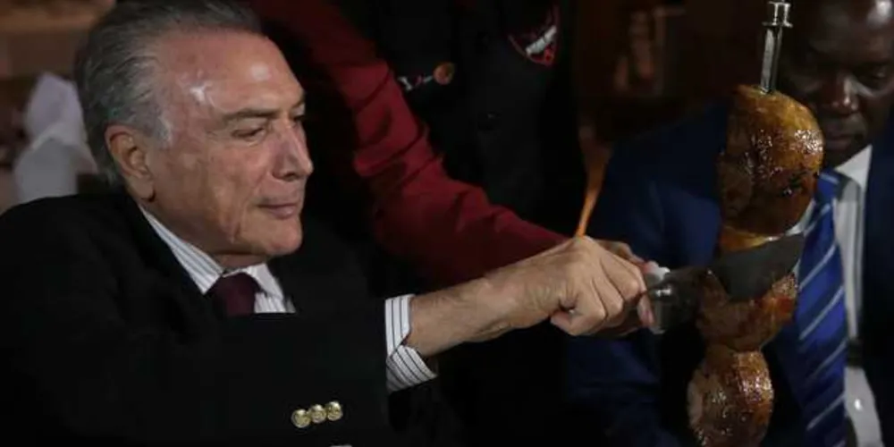 Temer convidou embaixadores para irem até uma churrascaria