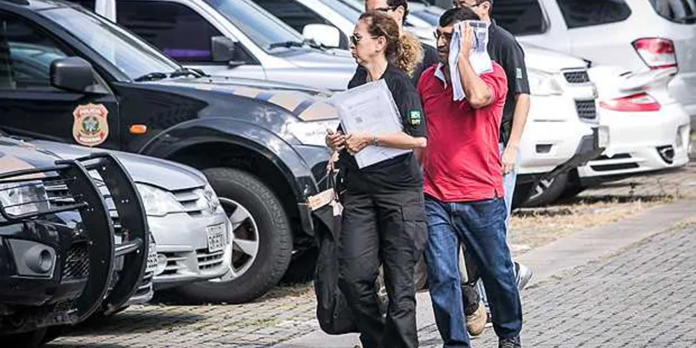Ministério da Agricultura divulgou lista das condutas imputadas pela PF na operação Carne Fraca / Imagem: Folha de SP
