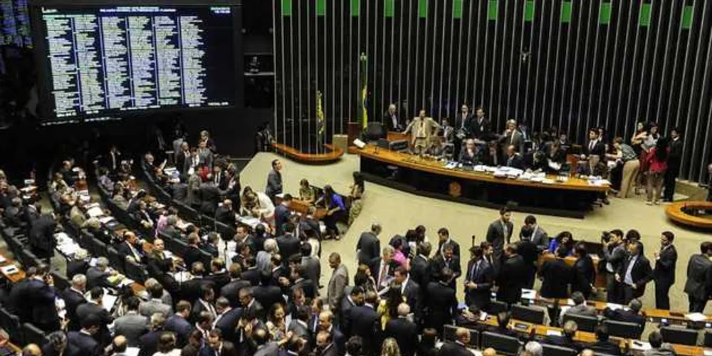 Imagem ilustrativa da imagem Câmara aprova terceirização de atividades