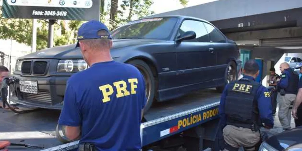 PRF apreende BMW usada em rachas /Foto: PRF