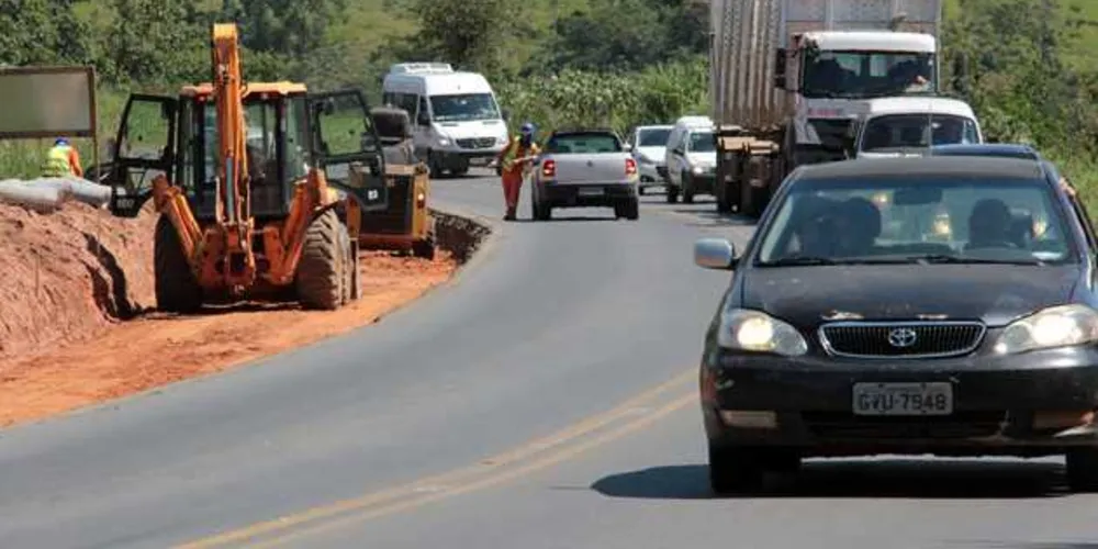 Imagem ilustrativa da imagem Moradores de Telêmaco elogiam andamento de obras na PR-160