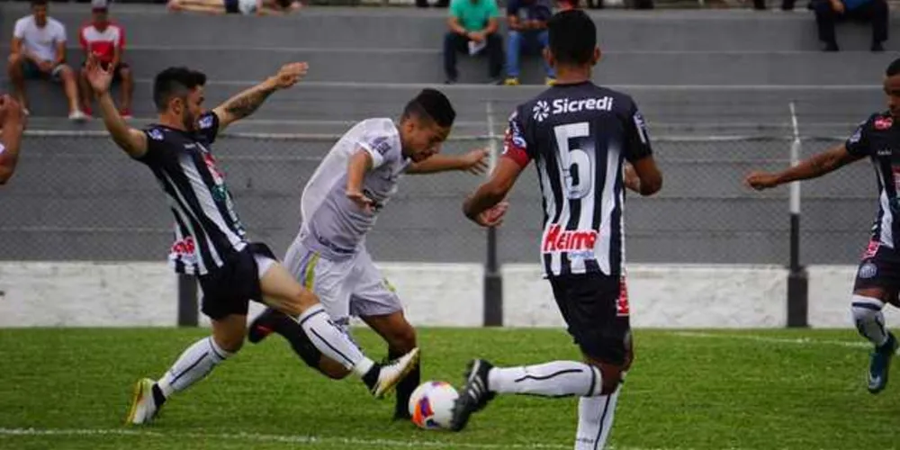 Imagem ilustrativa da imagem Operário enfrenta Grêmio Maringá fora de casa