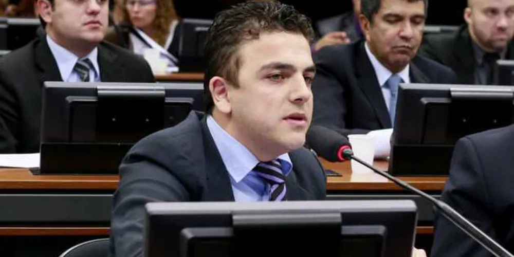 Imagem ilustrativa da imagem Aliel quer tornar obras paradas ato de 'improbidade'