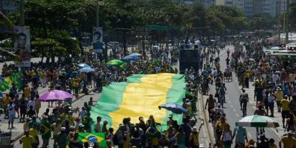 Manifestantes protestam no RJ / Foto: Agência Brasil