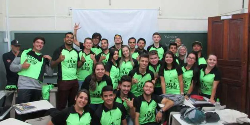 Acadêmicos realizam o 1º Gincalouros / Foto: Facebook- IESSA