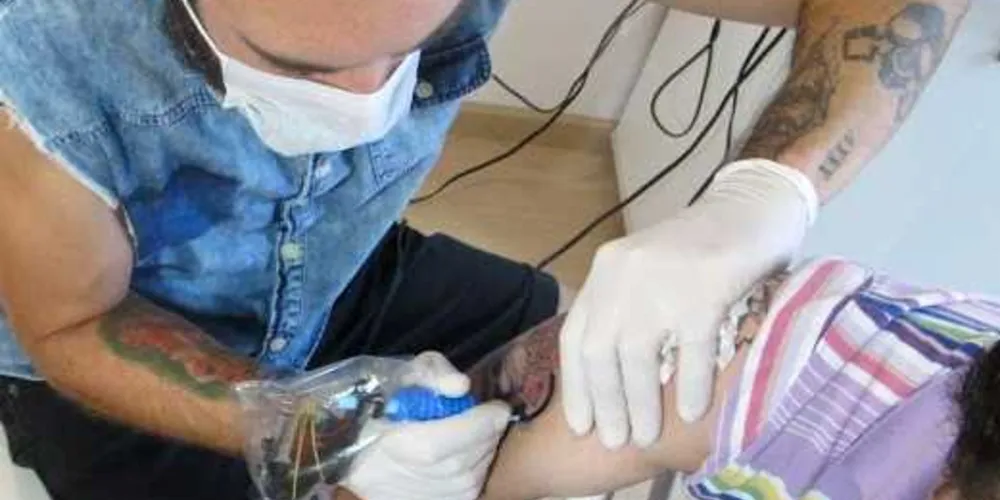 Imagem ilustrativa da imagem Curso profissionalizante forma tatuadores em Ponta Grossa