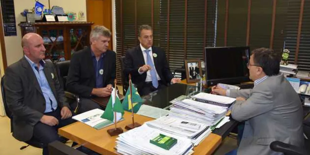 Imagem ilustrativa da imagem Lideranças pedem pressa na construção do Centro de Especialidades