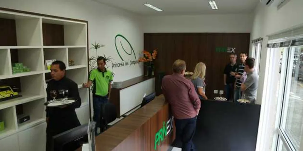 Imagem ilustrativa da imagem Princesa dos Campos inaugura agência Prinex em PG