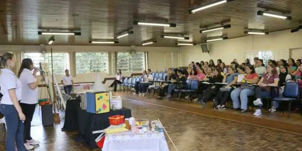 Prefeitura de Castro capacita professores / Foto: Assessoria- Prefeitura