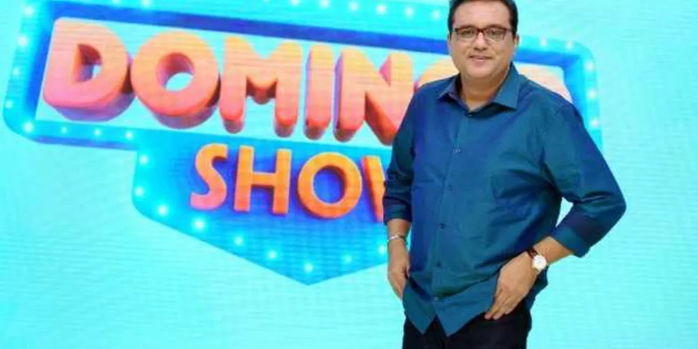 O mais afetado foi o Domingo Show, da Record: caiu de 8,7 pontos em média em março para 5,7 pontos