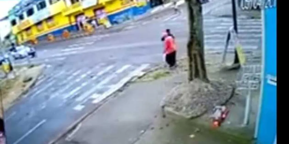 Imagem ilustrativa da imagem Jovem é preso após agredir idoso ‘sem motivo algum’