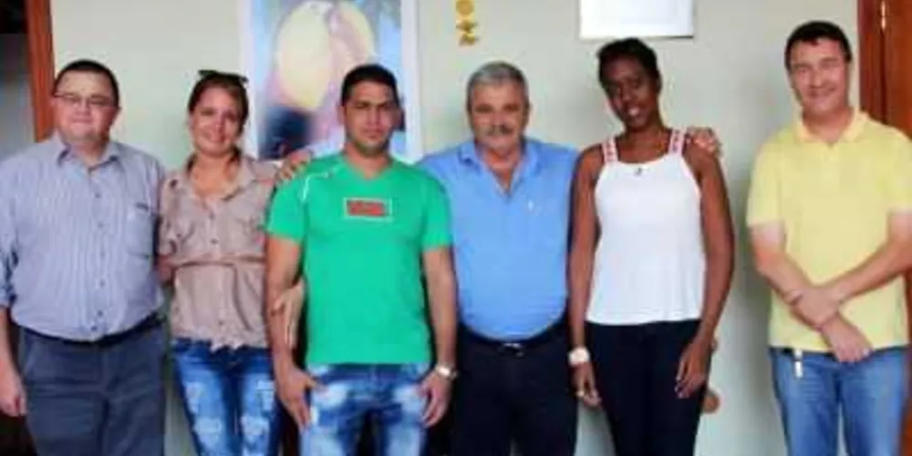Imagem ilustrativa da imagem Médicos cubanos chegam em Irati
