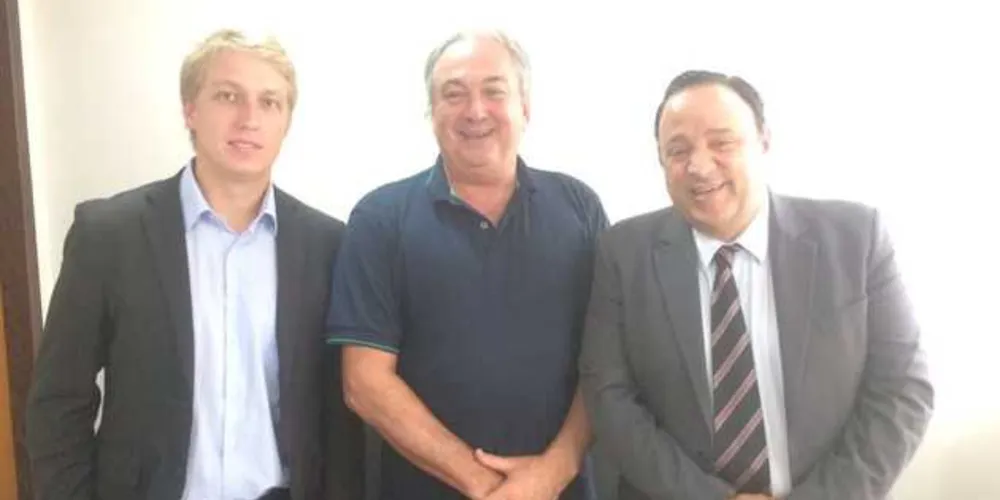 Reunião contou com a participação do deputado estadual Hussein Bakri (PSD)