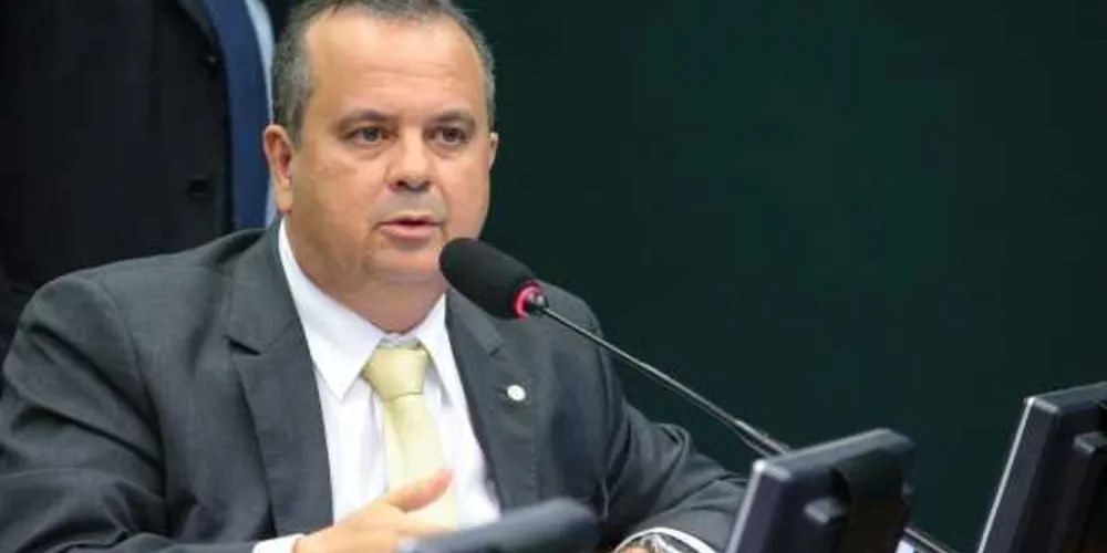 Imagem ilustrativa da imagem Deputado propõe fim da contribuição sindical obrigatória