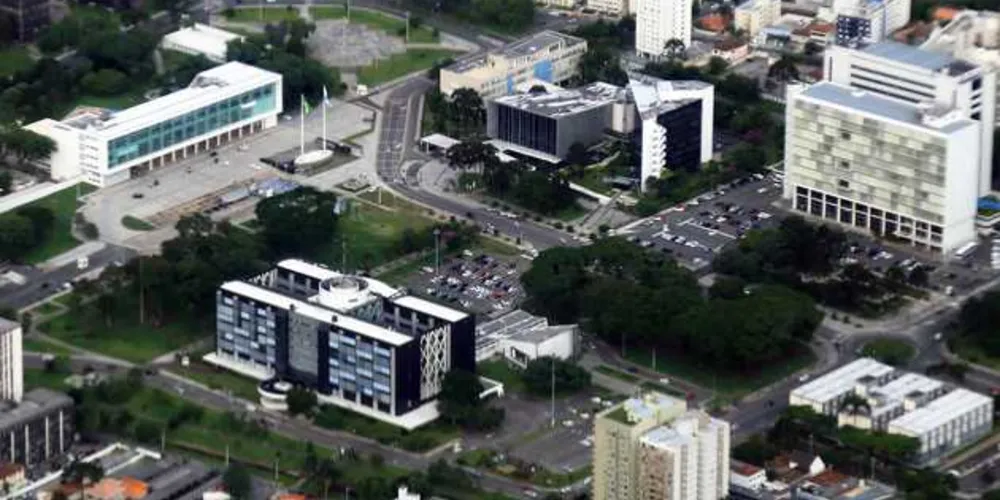 As repartições públicas estaduais terão escala especial de funcionamento no feriado da Páscoa. Além da Sexta-feira Santa (14)