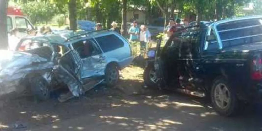 Imagem ilustrativa da imagem Homem morre e três pessoas ficam feridas em acidente na BR-163